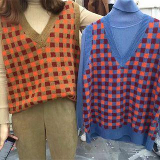 Plaid V-neck Knit Vest