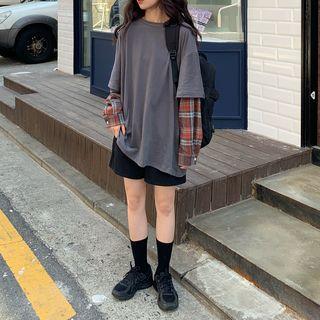Mock Two-piece Long-sleeve Plaid Paneled T-shirt