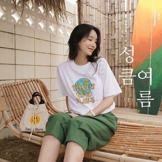 Earth-illustrated Cotton T-shirt