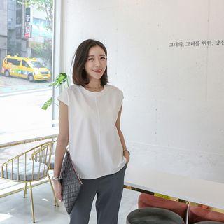 Cap-sleeve Asymmetric-hem Top