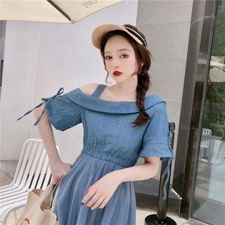 Short-sleeve Sheer Panel A-line Denim Midi Dress