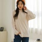 Mock-neck Seam-trim T-shirt