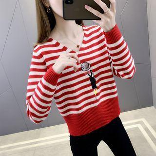 Long-sleeve Round-neck Embroidered Knit Top