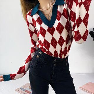 Contrast Collar Argyle Sweater