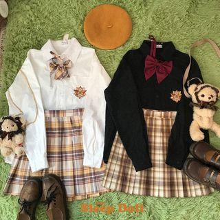Bear Embroidered Bow Shirt