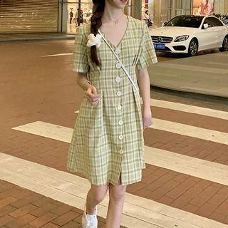 V-neck Short Sleeve Plaid A-line Dress