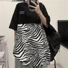Elbow-sleeve Zebra Print Panel T-shirt