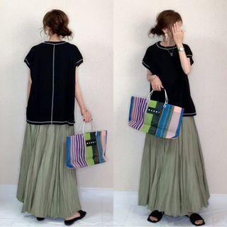 Short Sleeve Round Neck Contrast Line T-shirt