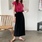 Short-sleeve Plain T-shirt / Plain A-line Slit-side Midi Skirt