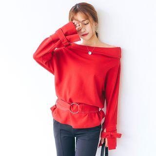 Buckled-cuff Boatneck Top With Belt