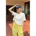 Collared V-neck Crop T-shirt