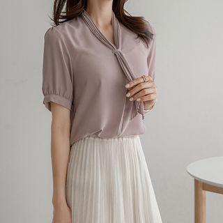 [v Lyou] Pleated Scarf-neck Blouse