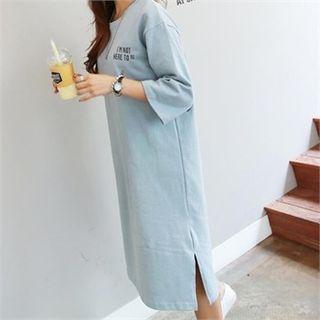 Lettering Slit-side Long T-shirt
