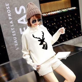 Long-sleeve Applique Raglan Knit Top