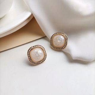 Shell Square Alloy Earring