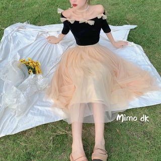 Bow Accent Off-shoulder Elbow-sleeve T-shirt