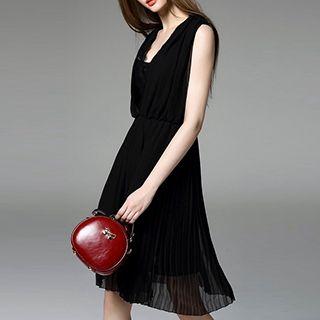 Mock Two-piece Lace Panel V-neck Sleeveless Dress