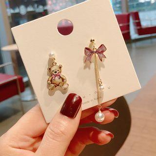 Non-matching Bow & Bear Faux Pearl Dangle Earring
