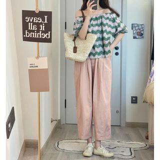 Set: Off-shoulder Striped T-shirt + Cropped Loose Fit Pants