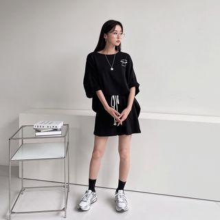 Set: Embroidered Loose-fit T-shirt + Sweat Shorts