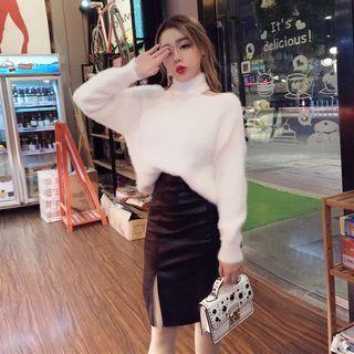 Set: Cold Shoulder Sweater + Faux Leather Pencil Skirt