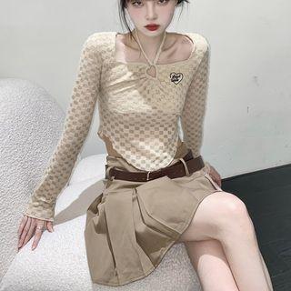 Long-sleeve Checkerboard Crop Top / Pleated Mini A-line Skirt
