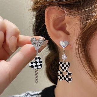 Bear Heart Chenille Asymmetrical Alloy Dangle Earring 1 Pair - Asymmetric - Black & White - One Size