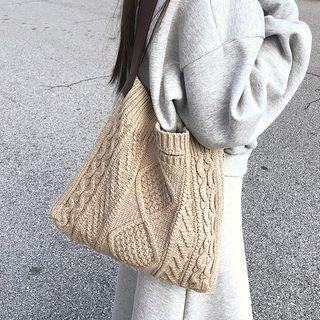 Cable-knit Shoulder Bag