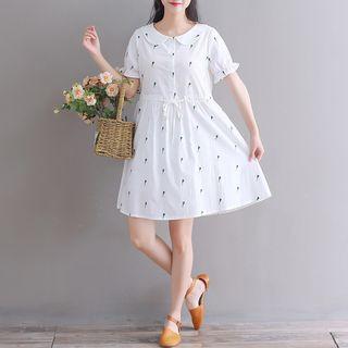 Short-sleeve Carrot Print Collared Dress