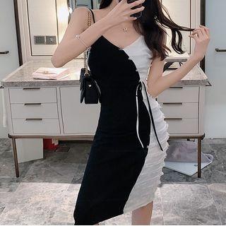 Spaghetti Strap Two-tone Panel Midi Sheath Dress