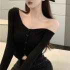 Long-sleeve One-shoulder Button-up Knit Crop Top Black - One Size