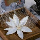 Mesh Veil Faux Pearl Floral Wedding Hair Clip 1pc - White - One Size