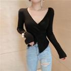 Depp V-neck Ribbed Knit Top