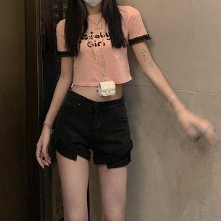 Short-sleeve Lettering Print Cropped T-shirt / Shorts