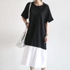 Contrast Ruffle-hem Midi T-shirt Dress