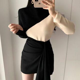 Mock-neck Two-piece Knit Top Black & Beige - One Size