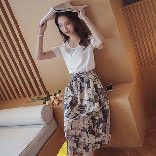 Set: Short-sleeve Top + Print Midi Skirt