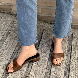Low-heel Python Sandals