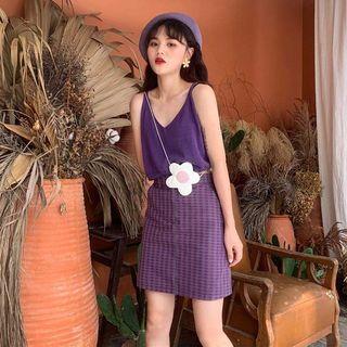 Sleeveless Plain Camisole / High-waist Checked Skirt