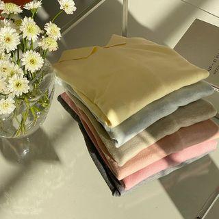 Pastel Tone Collared Knit Top