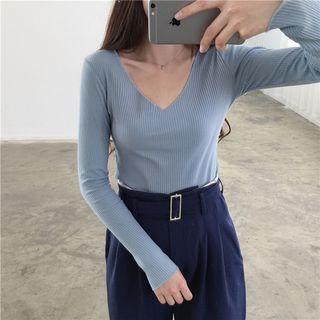 V-neck Long-sleeve Plain T-shirt