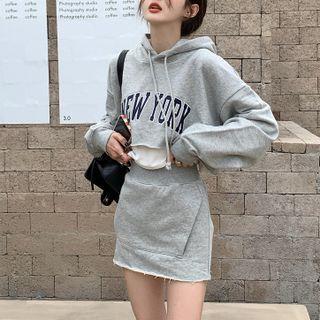 Lettering Cropped Hoodie / Mini Pencil Skirt