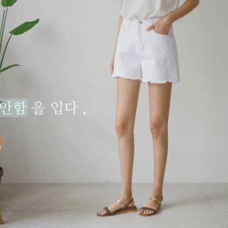 Hidden Band-waist Fray-hem Shorts