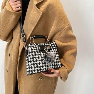 Houndstooth Cat Handle Bucket Bag