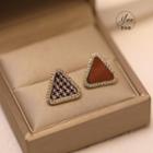 Triangle Houndstooth Asymmetrical Alloy Earring 1 Pair - Stud Earring - Gold - One Size