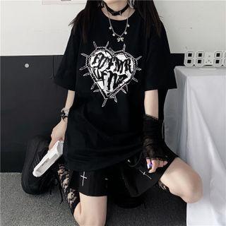 Short-sleeve Round Neck Heart Print T-shirt Black - One Size