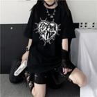 Short-sleeve Round Neck Heart Print T-shirt Black - One Size