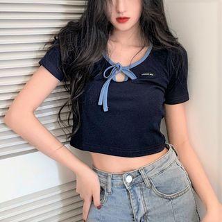Short-sleeve Bow Cropped T-shirt Navy Blue - One Size