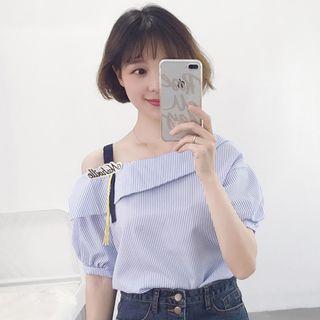 Short-sleeve Off Shoulder Shirt