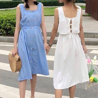 Sleeveless Lace-up Back Buttoned Dress